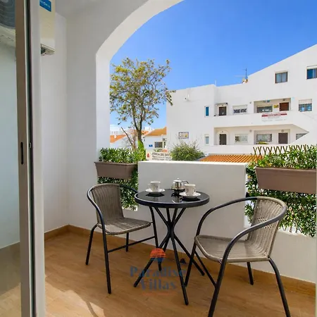 Modern 2-bed Apartment, Pool, Διαμέρισμα