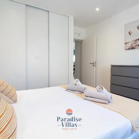 Modern 2-bed Apartment, Pool, Apartament